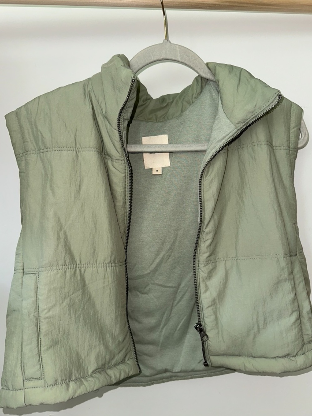 Women's green cropped vest